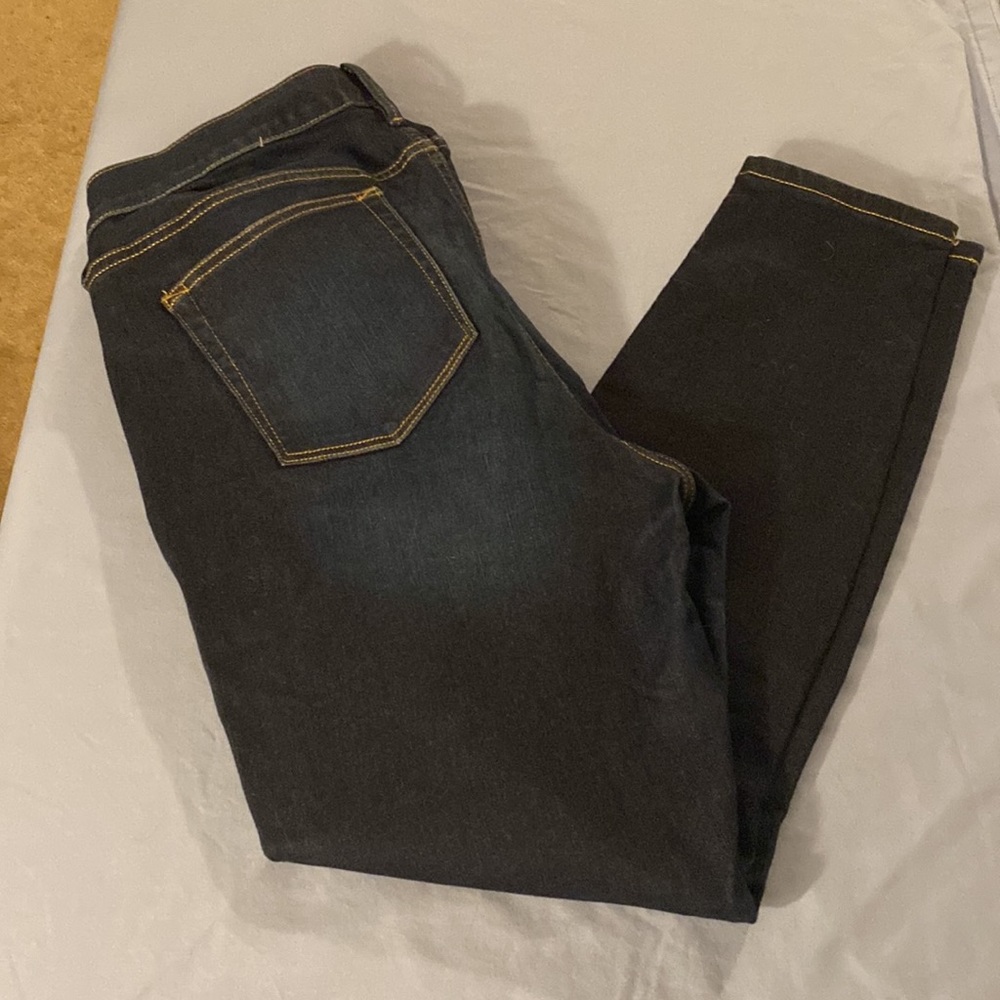 Boutique stretchy skinny jeans size 14